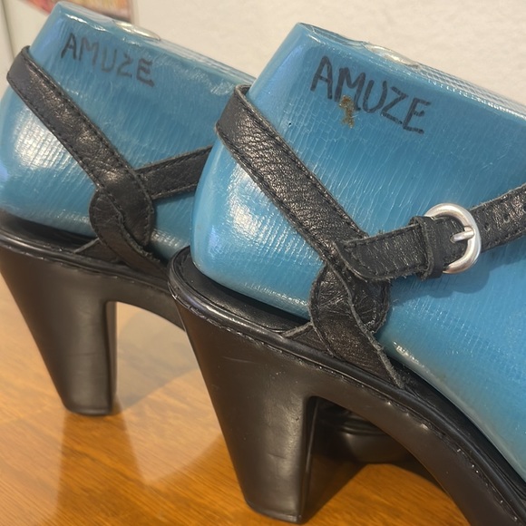 Born Black Leather Platform Sandals - Size 9 - Picture 8 of 12